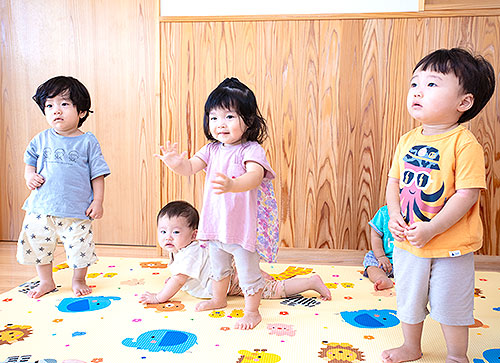 朝の体操から始まります