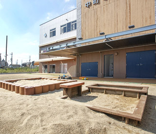 陶器北こども園園庭
